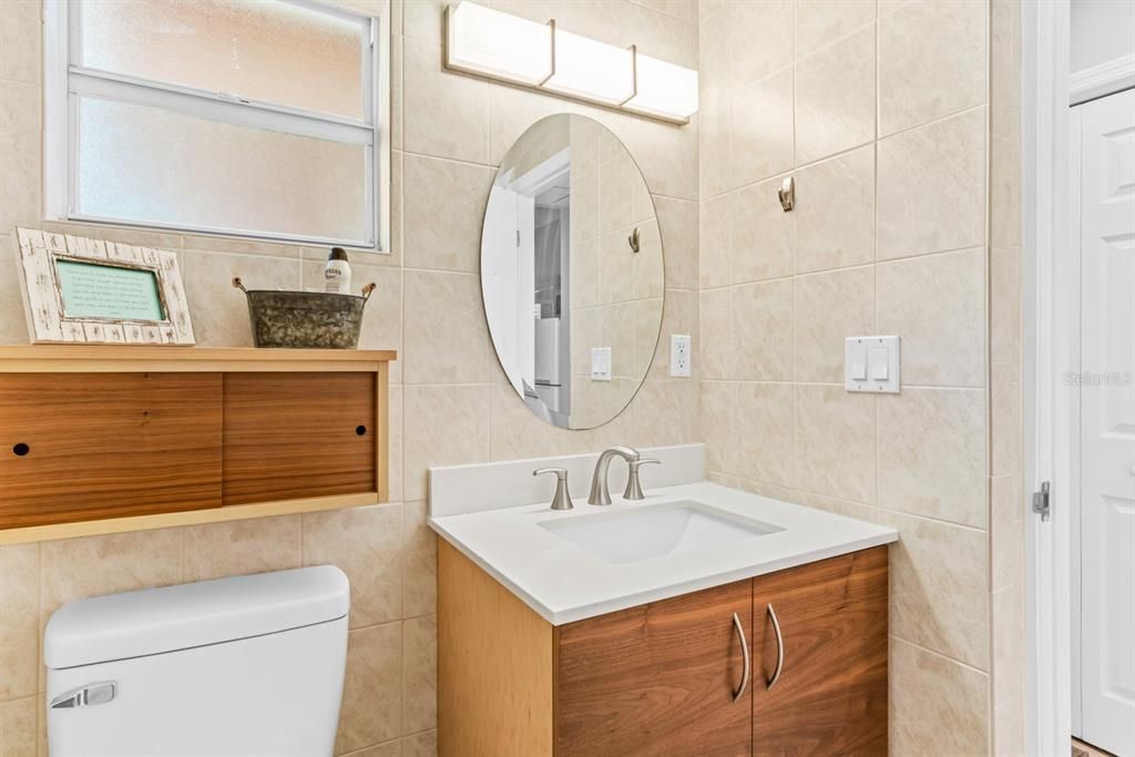 На продажу: $259,995 (0 спален, 1 ванн, 317 Квадратных фут)