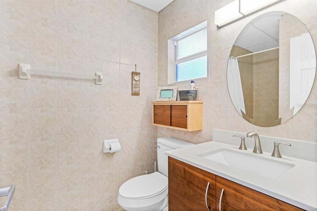 На продажу: $259,995 (0 спален, 1 ванн, 317 Квадратных фут)