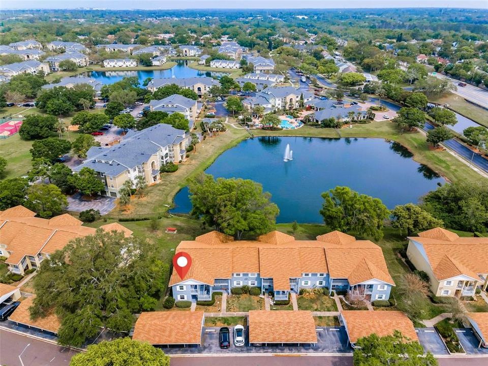 For Sale: $199,900 (2 beds, 2 baths, 985 Square Feet)