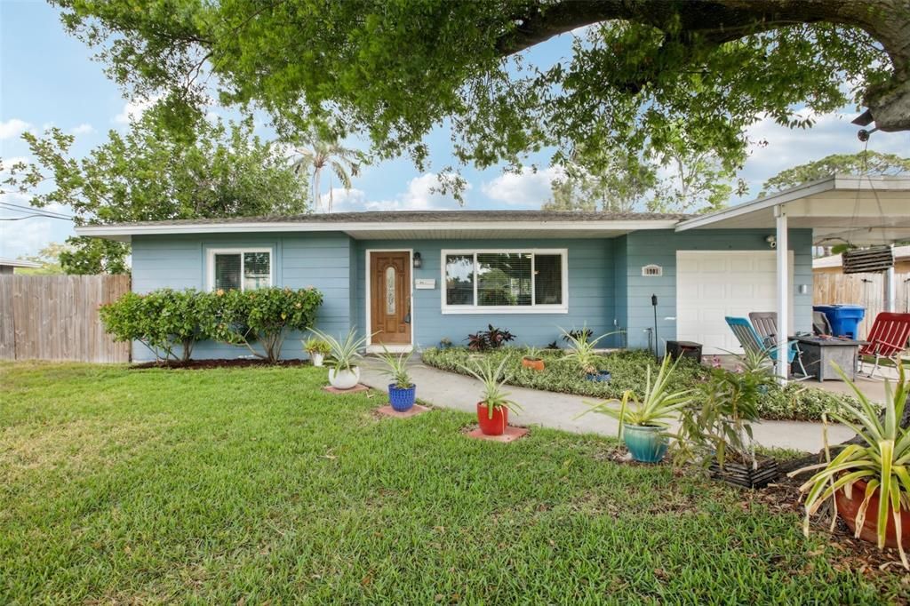 Недавно продано: $385,000 (3 спален, 2 ванн, 1479 Квадратных фут)