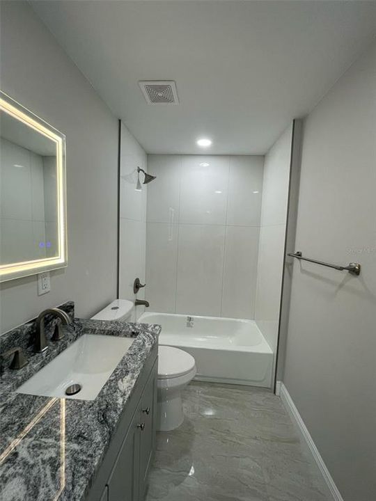 For Sale: $339,000 (3 beds, 2 baths, 1100 Square Feet)