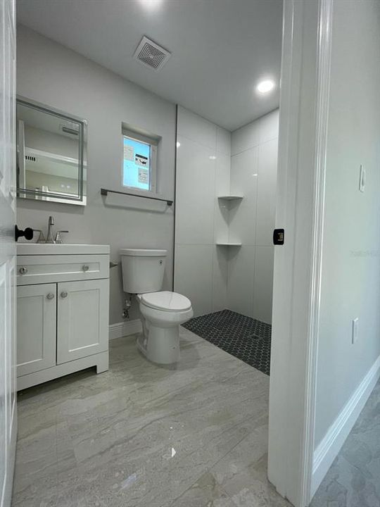 For Sale: $339,000 (3 beds, 2 baths, 1100 Square Feet)