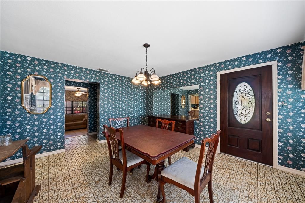 For Sale: $650,000 (5 beds, 4 baths, 3154 Square Feet)