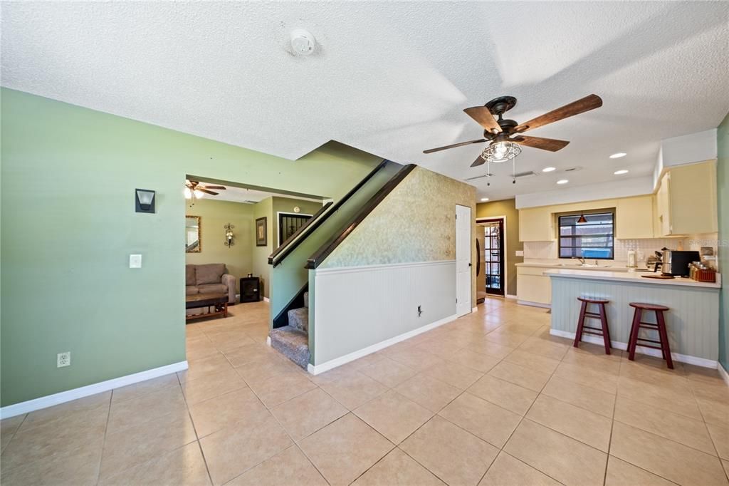 For Sale: $650,000 (5 beds, 4 baths, 3154 Square Feet)