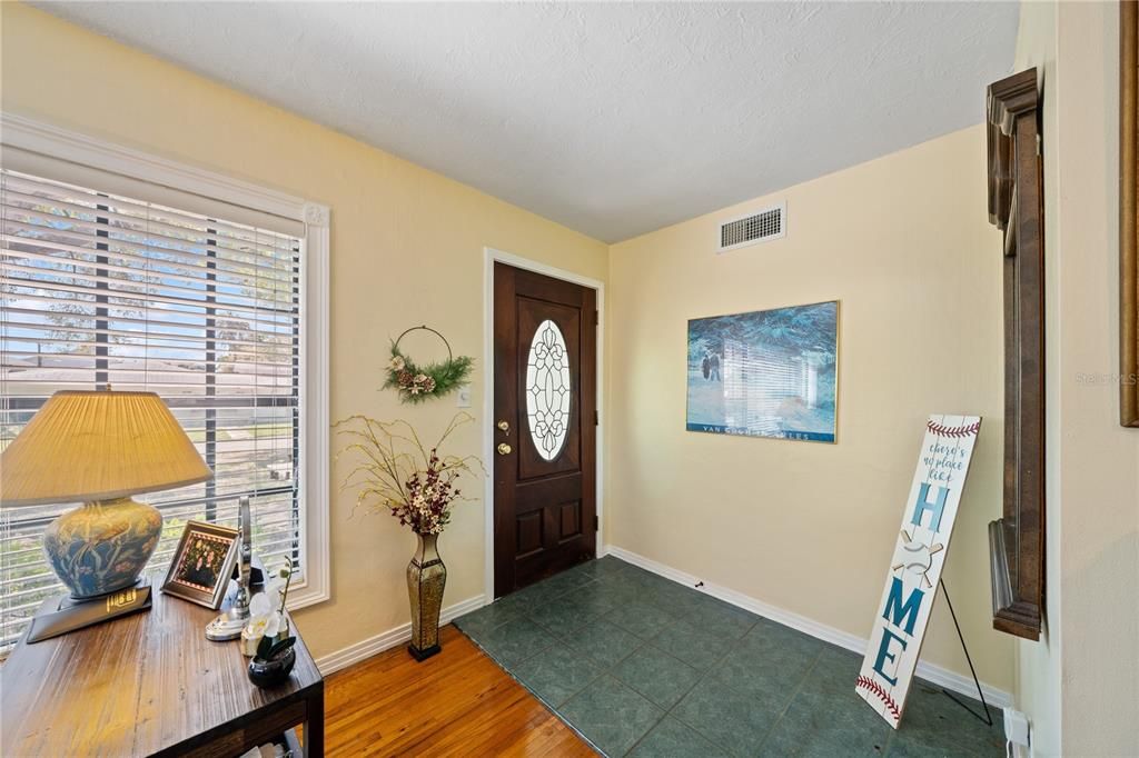 For Sale: $650,000 (5 beds, 4 baths, 3154 Square Feet)