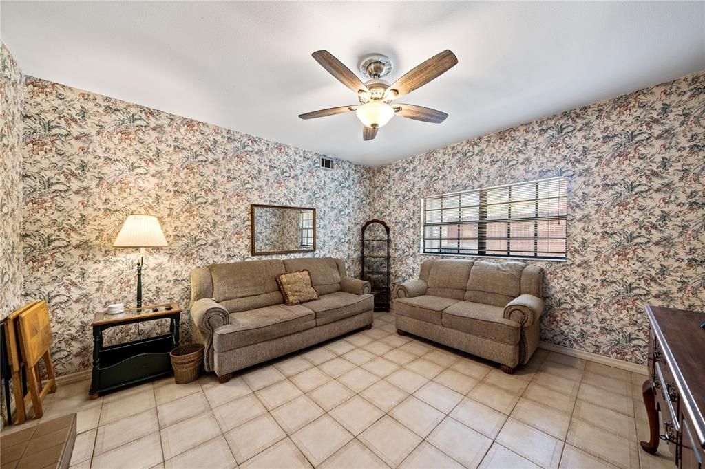 For Sale: $650,000 (5 beds, 4 baths, 3154 Square Feet)