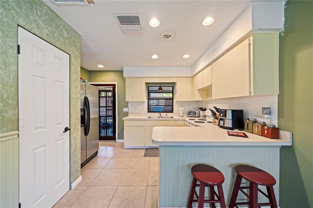 For Sale: $650,000 (5 beds, 4 baths, 3154 Square Feet)