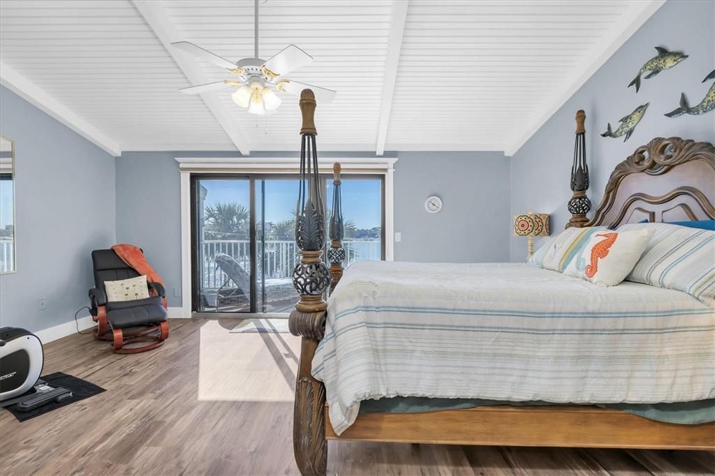 На продажу: $930,000 (2 спален, 3 ванн, 1750 Квадратных фут)