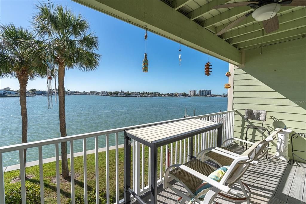 На продажу: $930,000 (2 спален, 3 ванн, 1750 Квадратных фут)