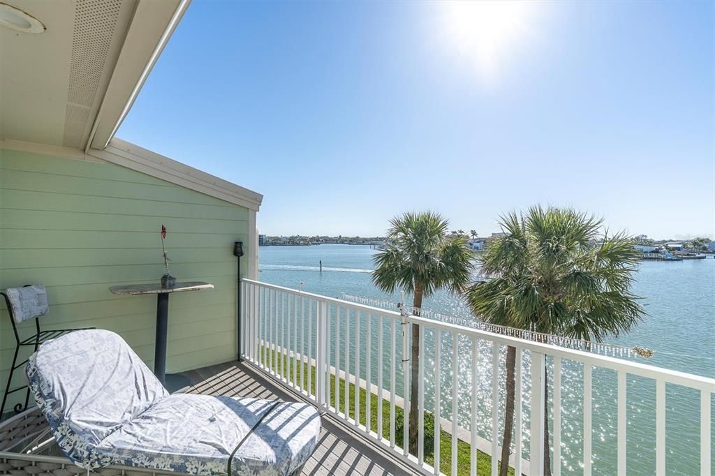 На продажу: $930,000 (2 спален, 3 ванн, 1750 Квадратных фут)