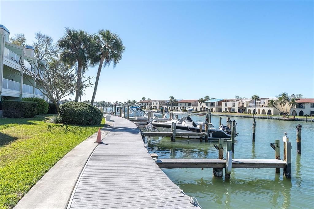 На продажу: $930,000 (2 спален, 3 ванн, 1750 Квадратных фут)