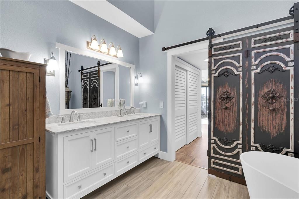 На продажу: $930,000 (2 спален, 3 ванн, 1750 Квадратных фут)