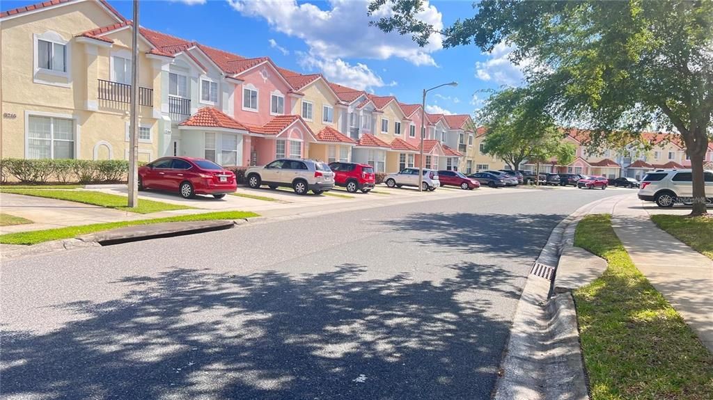 Recently Rented: $1,850 (3 beds, 2 baths, 1468 Square Feet)