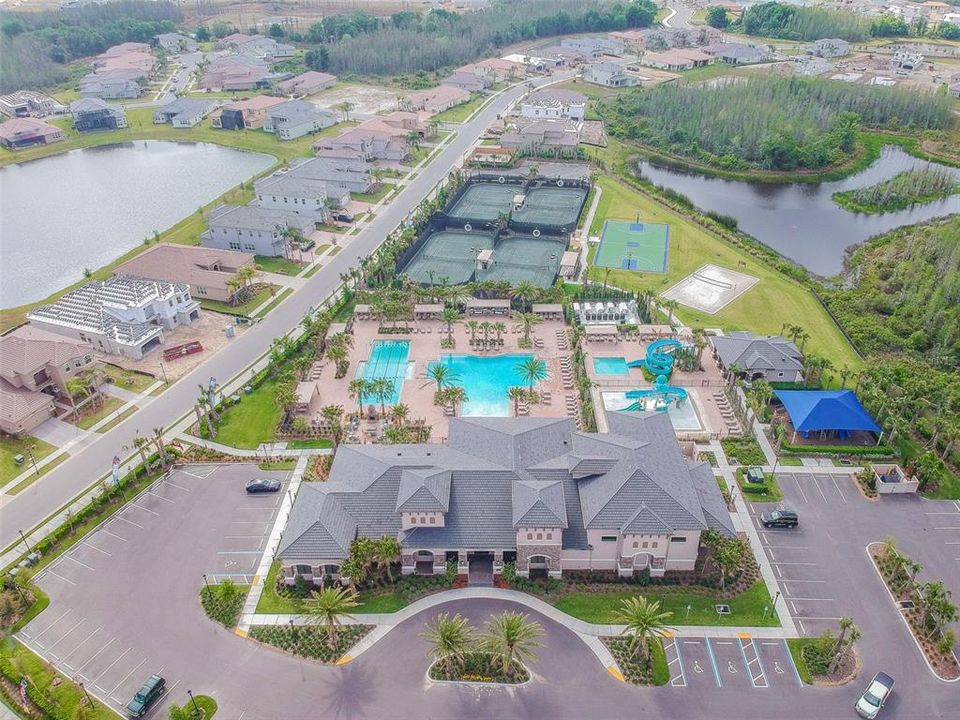 На продажу: $1,359,000 (5 спален, 5 ванн, 4472 Квадратных фут)