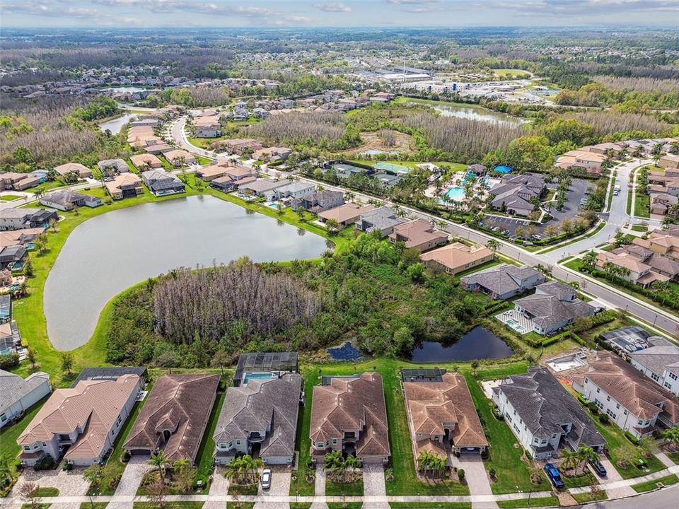 На продажу: $1,359,000 (5 спален, 5 ванн, 4472 Квадратных фут)