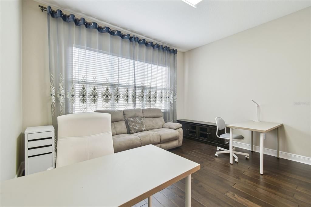 На продажу: $1,359,000 (5 спален, 5 ванн, 4472 Квадратных фут)