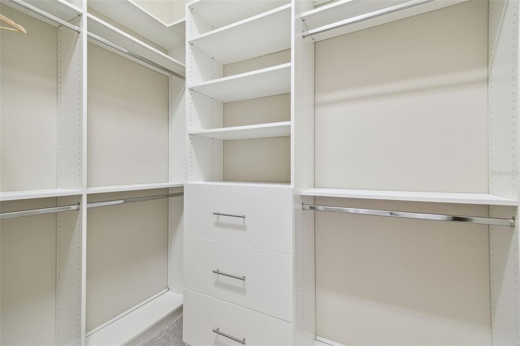 На продажу: $1,359,000 (5 спален, 5 ванн, 4472 Квадратных фут)