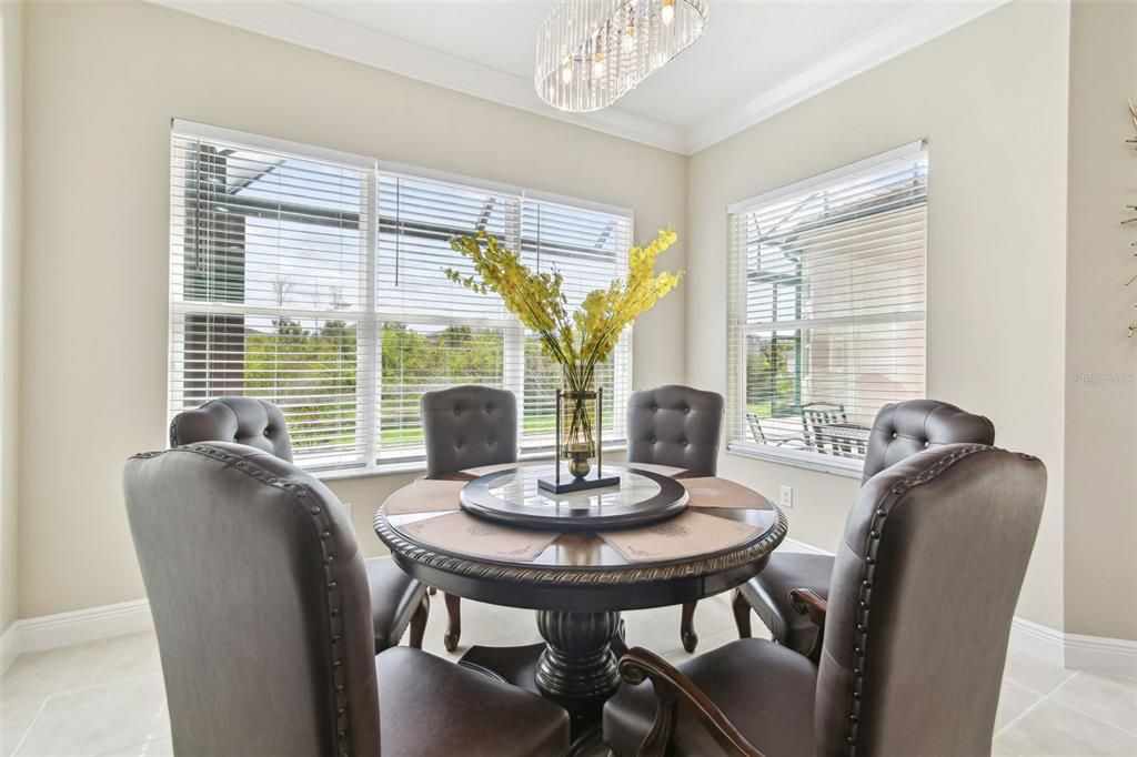 На продажу: $1,359,000 (5 спален, 5 ванн, 4472 Квадратных фут)