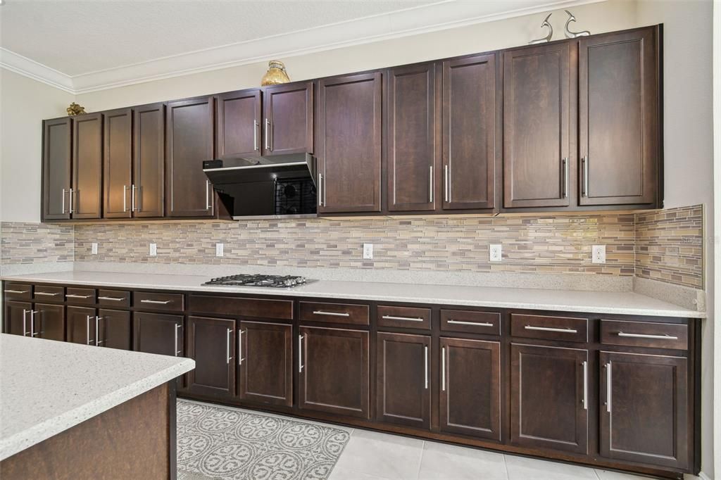 На продажу: $1,359,000 (5 спален, 5 ванн, 4472 Квадратных фут)