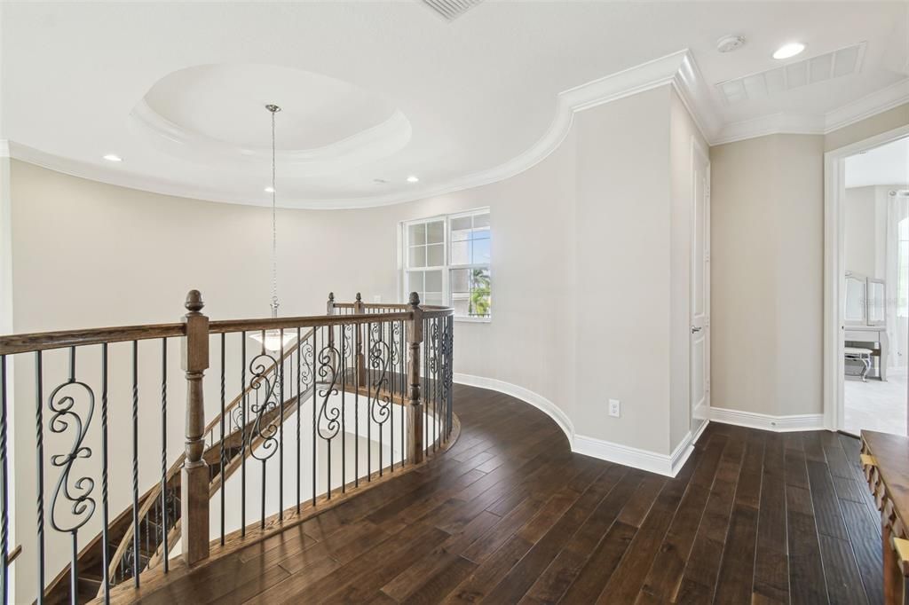 На продажу: $1,359,000 (5 спален, 5 ванн, 4472 Квадратных фут)