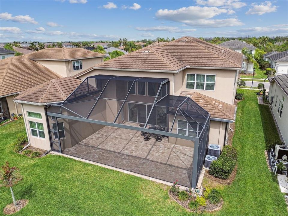 На продажу: $1,359,000 (5 спален, 5 ванн, 4472 Квадратных фут)