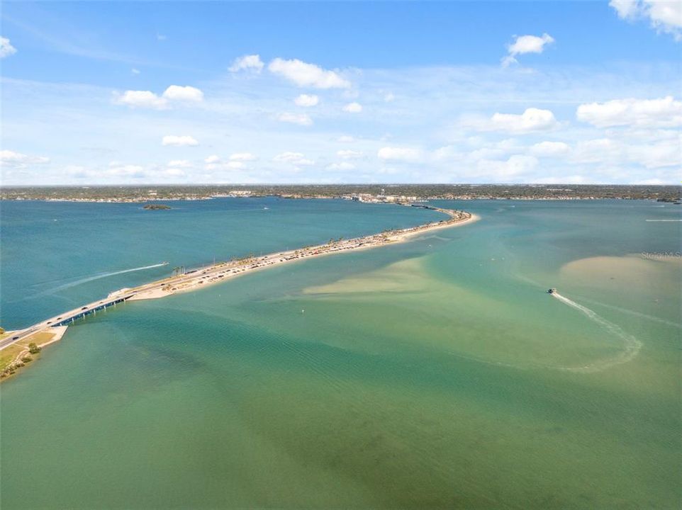 For Sale: $365,000 (2 beds, 2 baths, 1181 Square Feet)