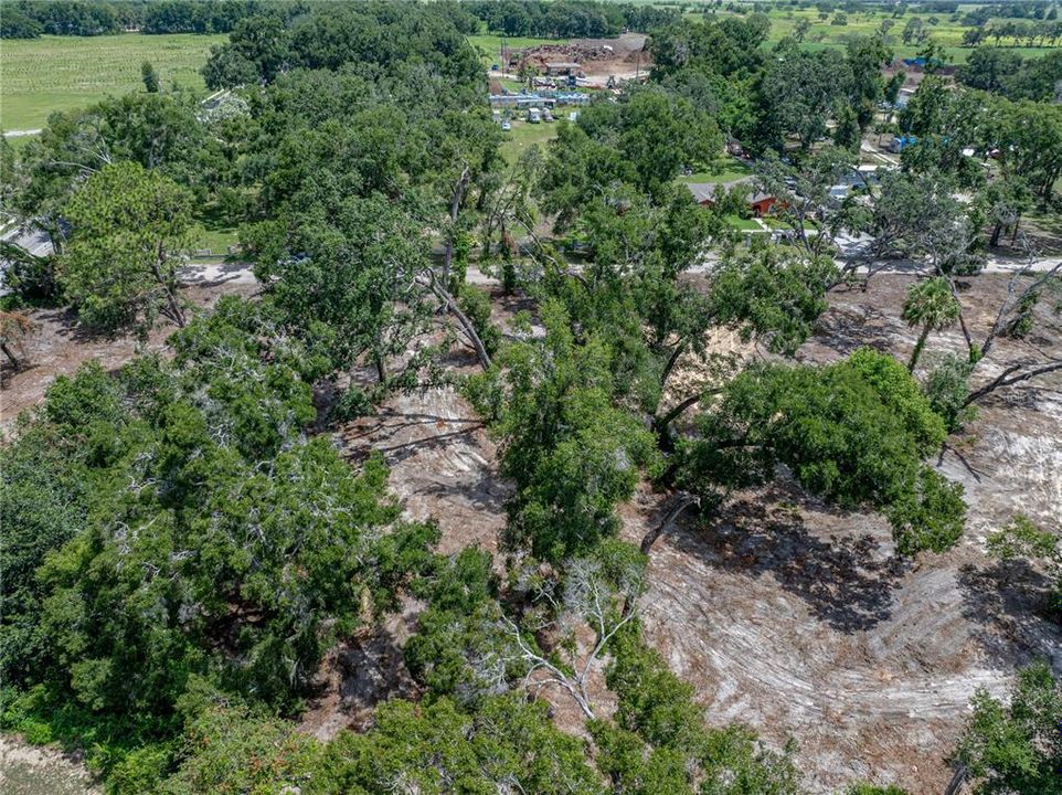 На продажу: $375,000 (3.07 acres)