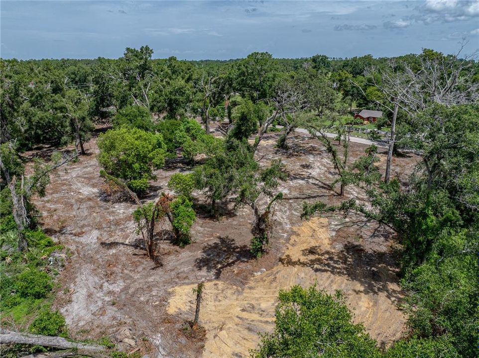 На продажу: $375,000 (3.07 acres)