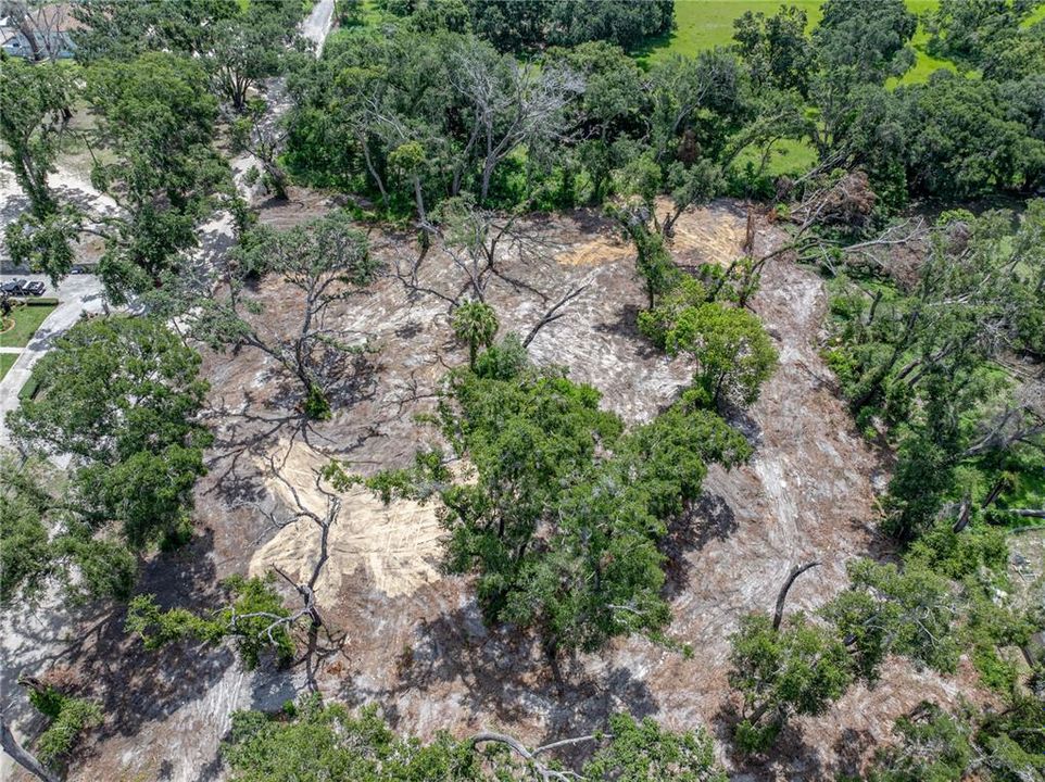 На продажу: $375,000 (3.07 acres)