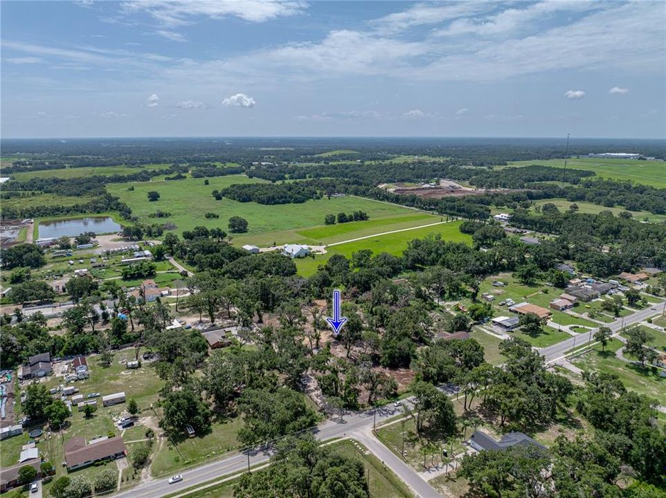 На продажу: $375,000 (3.07 acres)