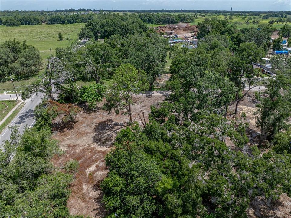 На продажу: $375,000 (3.07 acres)