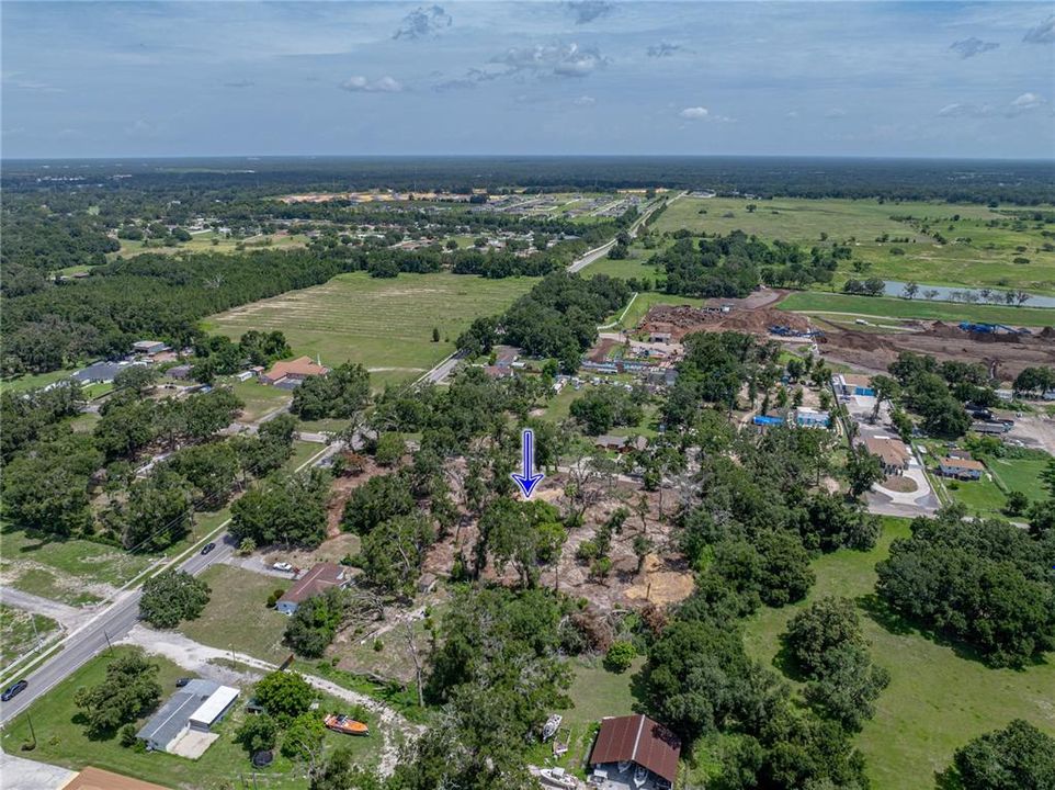 На продажу: $375,000 (3.07 acres)