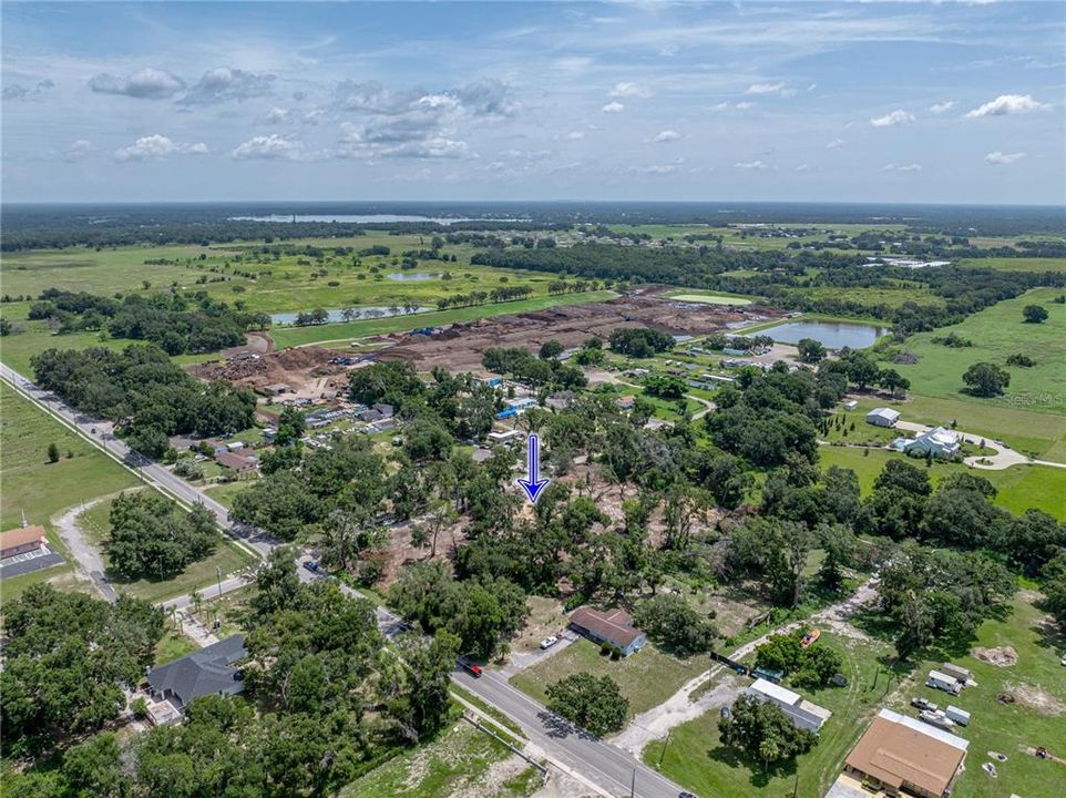 На продажу: $375,000 (3.07 acres)