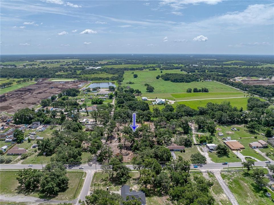 На продажу: $375,000 (3.07 acres)