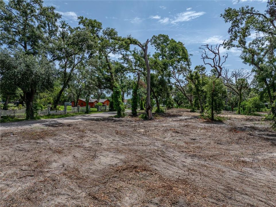 На продажу: $375,000 (3.07 acres)
