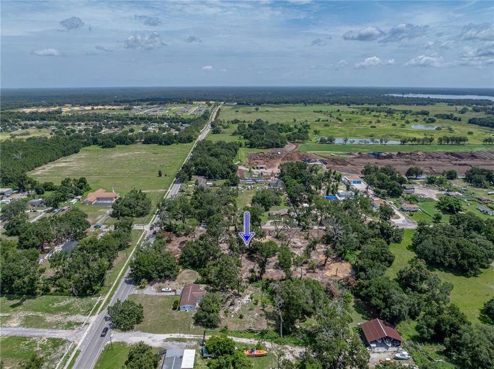 На продажу: $375,000 (3.07 acres)