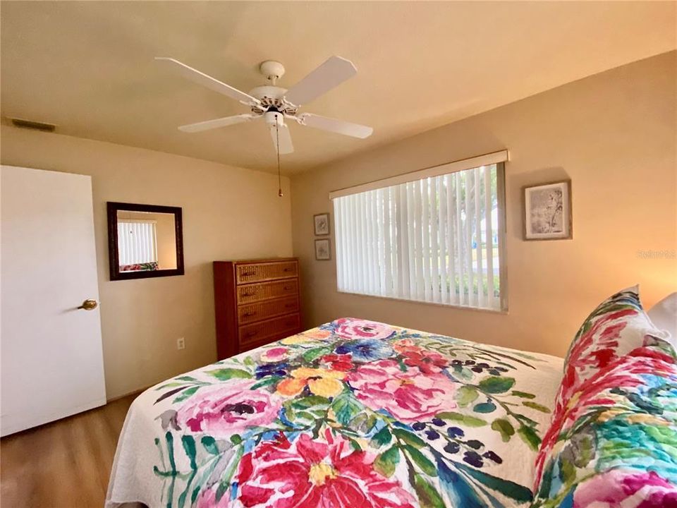 For Sale: $399,000 (2 beds, 2 baths, 1578 Square Feet)