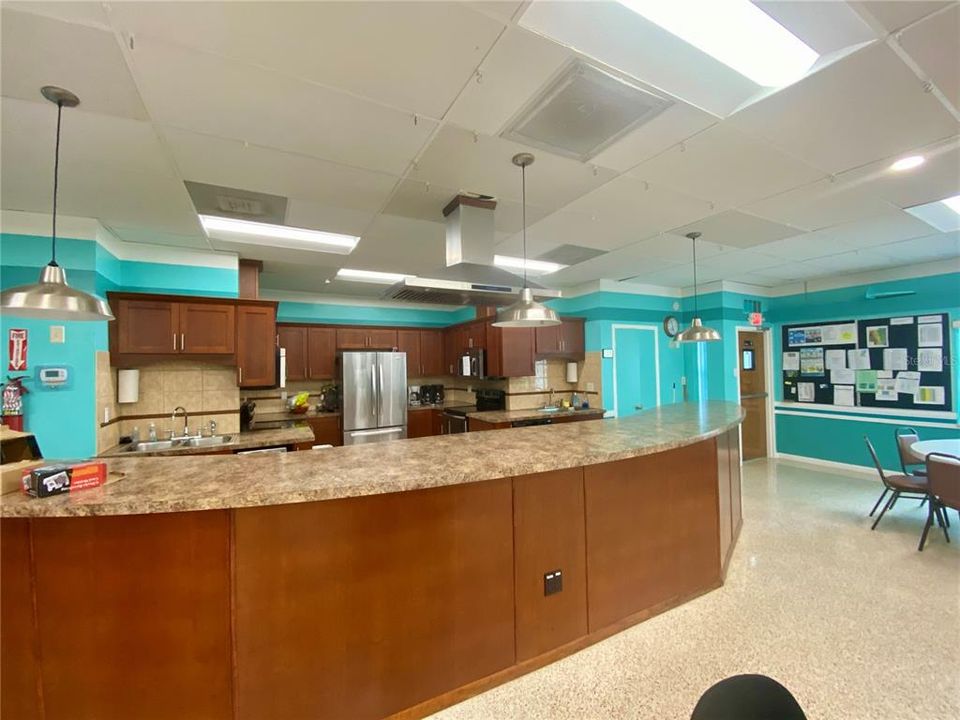 For Sale: $399,000 (2 beds, 2 baths, 1578 Square Feet)