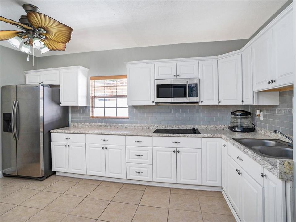 待售: $519,900 (4 贝兹, 2 浴室, 1455 平方英尺)