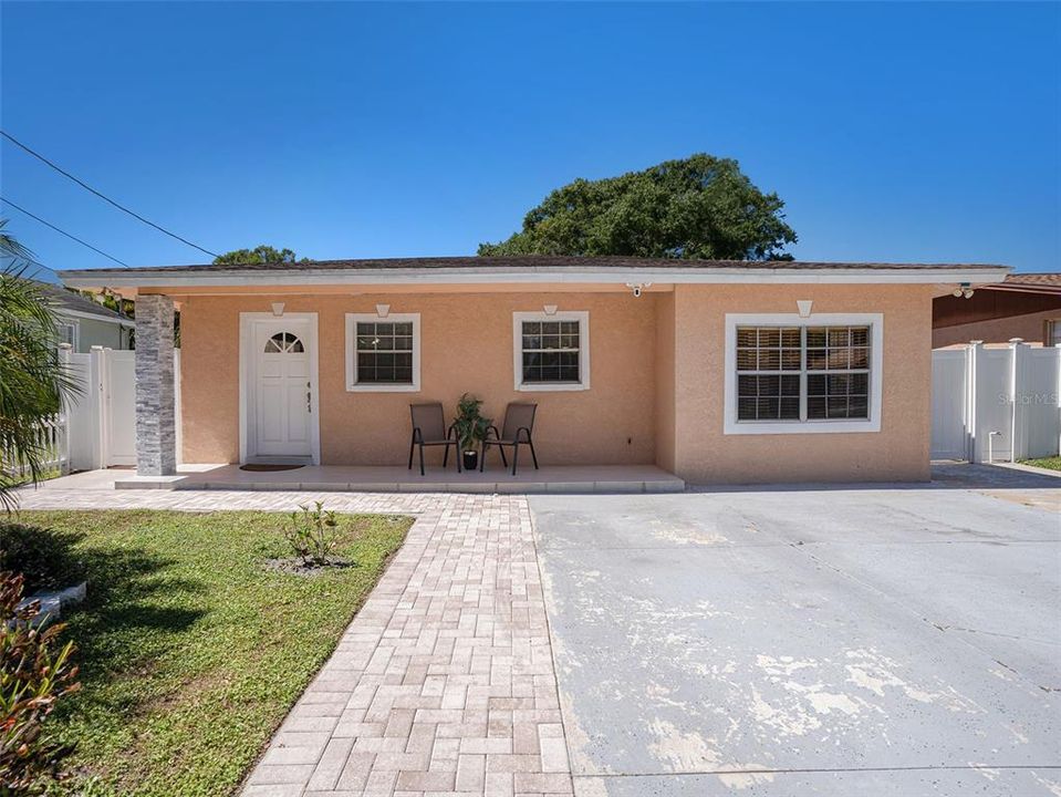 待售: $519,900 (4 贝兹, 2 浴室, 1455 平方英尺)