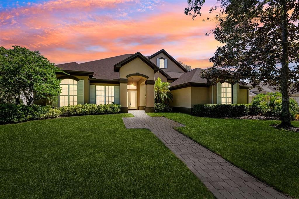 Недавно продано: $959,000 (4 спален, 3 ванн, 3714 Квадратных фут)