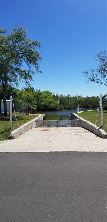 Active With Contract: $129,000 (2 beds, 2 baths, 1152 Square Feet)