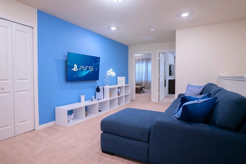 For Sale: $514,990 (5 beds, 4 baths, 2263 Square Feet)