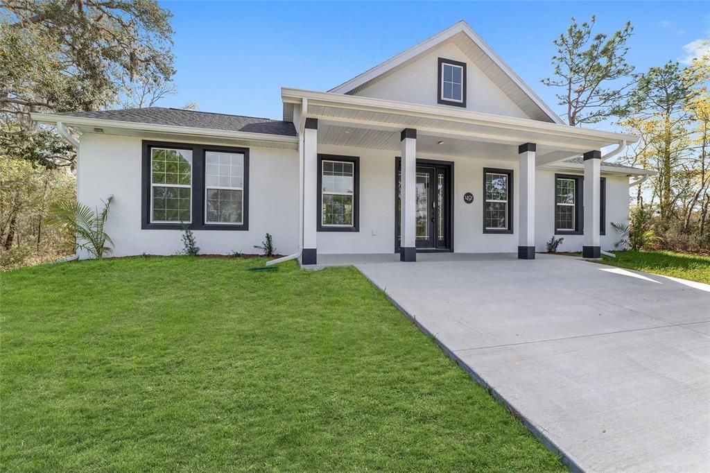 For Sale: $294,999 (3 beds, 2 baths, 1640 Square Feet)