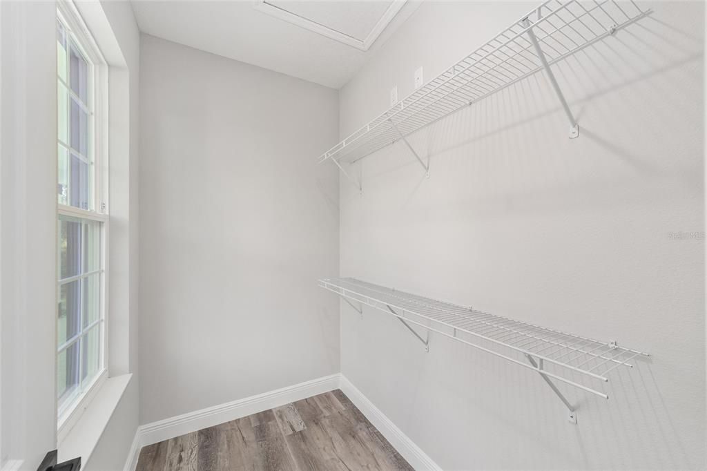 For Sale: $294,999 (3 beds, 2 baths, 1640 Square Feet)