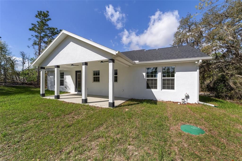 For Sale: $294,999 (3 beds, 2 baths, 1640 Square Feet)