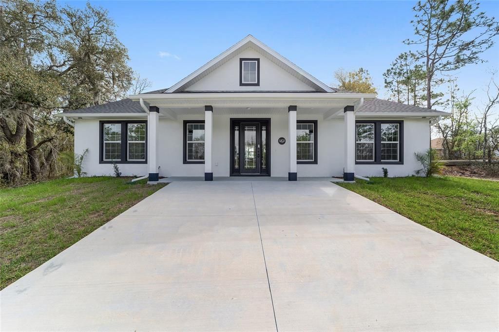 For Sale: $294,999 (3 beds, 2 baths, 1640 Square Feet)