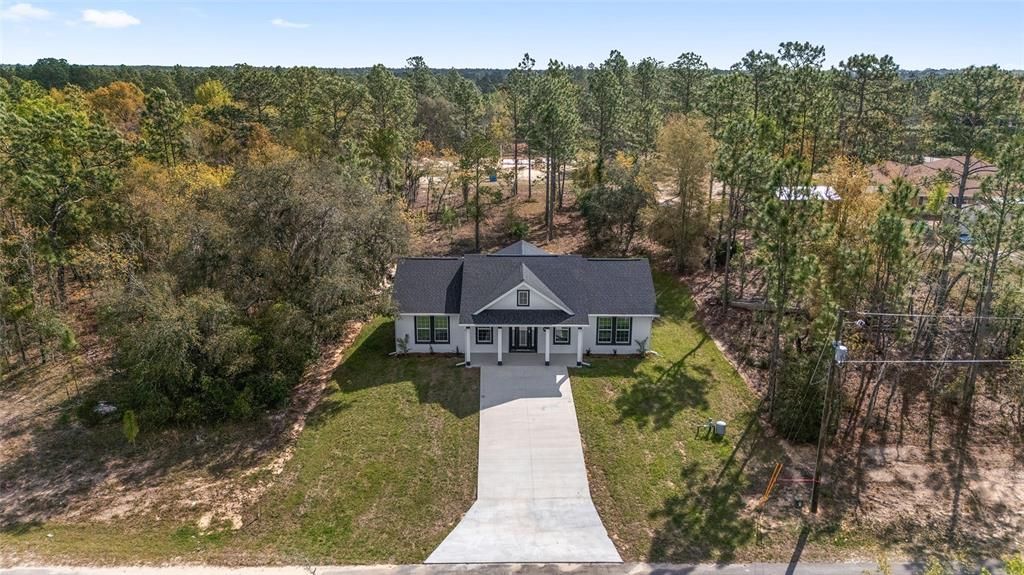 For Sale: $294,999 (3 beds, 2 baths, 1640 Square Feet)