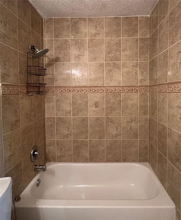 For Sale: $135,800 (3 beds, 2 baths, 1250 Square Feet)