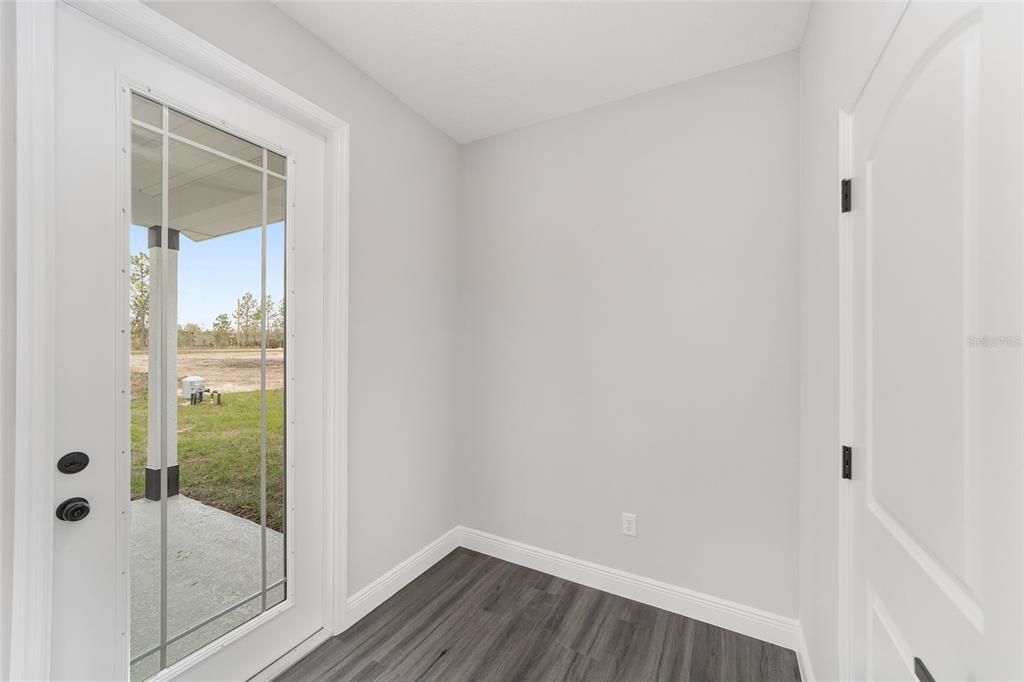 Activo con contrato: $282,500 (3 camas, 2 baños, 1640 Pies cuadrados)